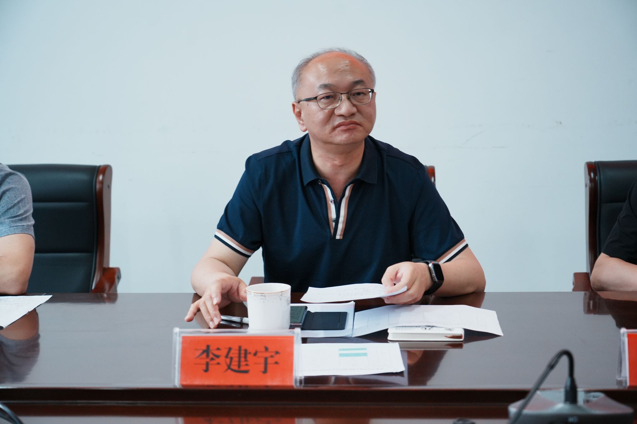 专程看望慰问在此开展美育浸润支教工作